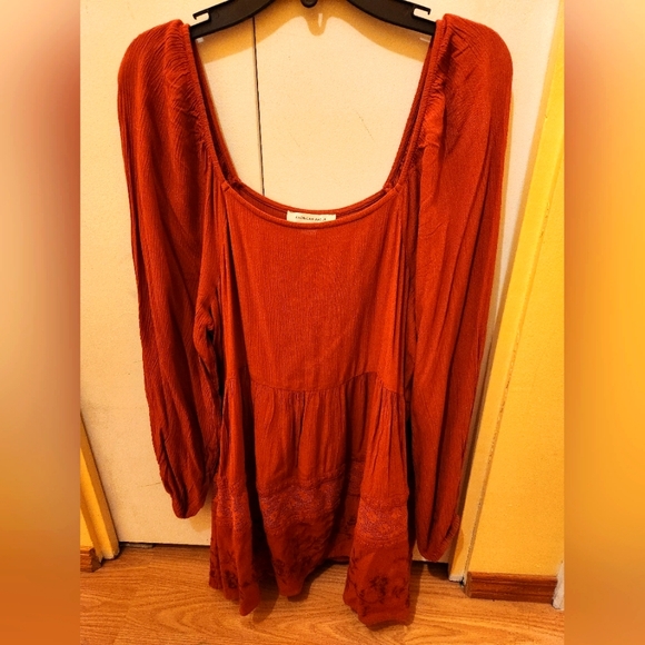 American Eagle medium rust colored long sleeve blouse - Picture 1 of 5